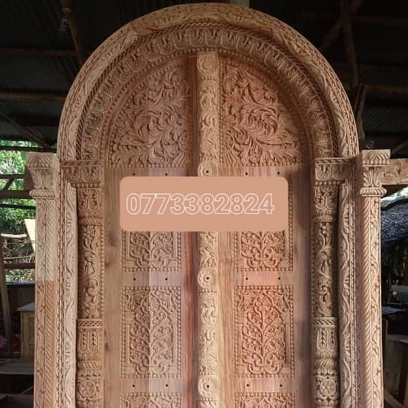 ZANZIBAR DOOR 25